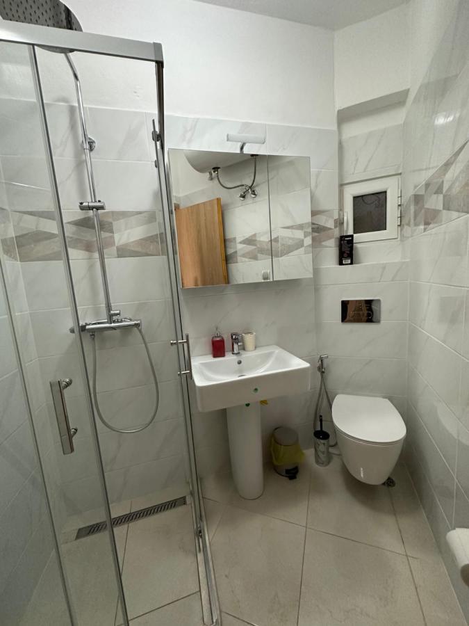 Velis Apartment Sarande Ngoại thất bức ảnh